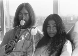 John Lennon en Yoko Ono, 1969. Foto Eric Koch / Anefo